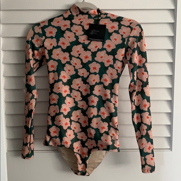 Acacia swimwear ehukai in Mahalo print NWOT